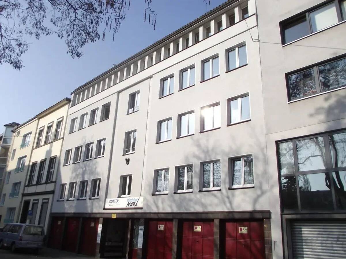 DEUTZ - Super geschnittene Zwei-Zimmerwohnung mit Balkon - WG geeignet – 50679 Köln – Bild 1 von 9