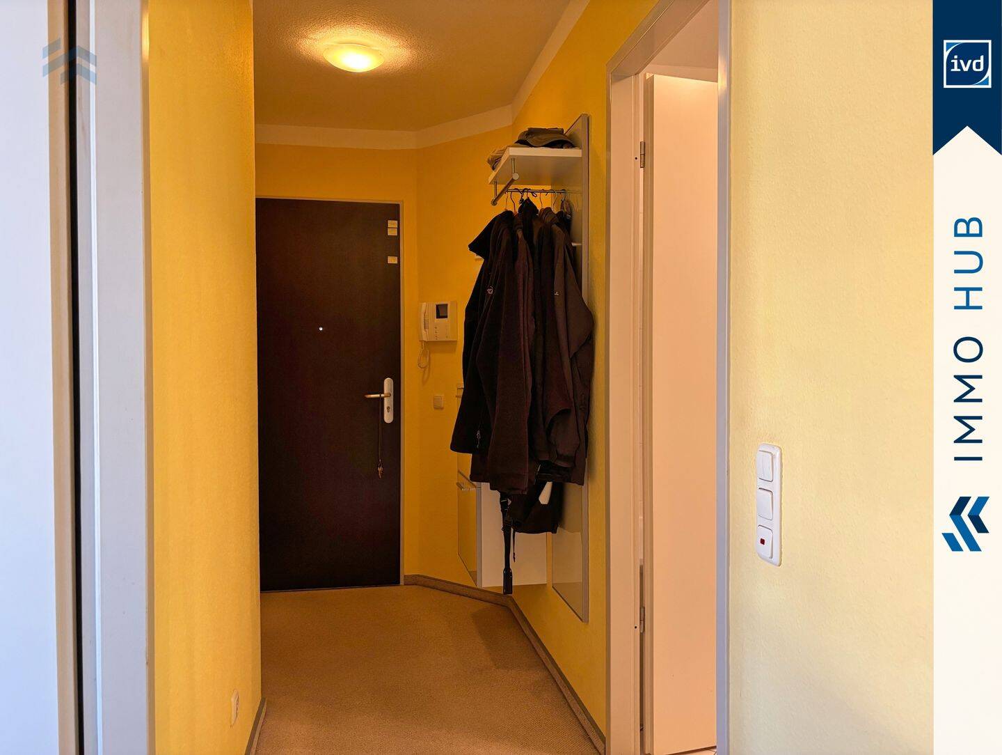 ++ Süd-West Balkon, Aufzug, Abstellkammer! Ruhige Dachgeschosswohnung nahe dem Karl-Heine-Kanal ++ – Leipzig – Vorschaubild 7