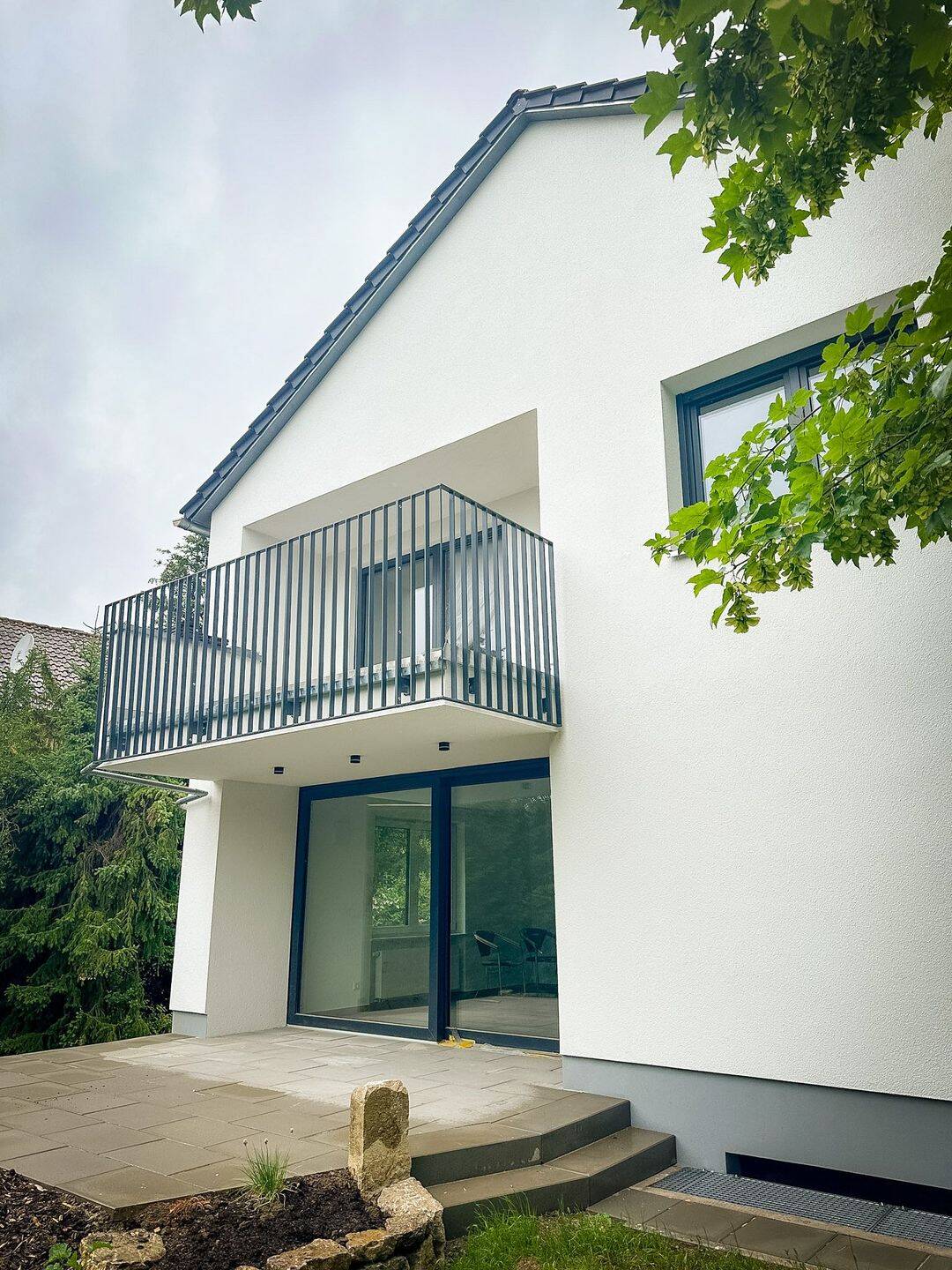 Kernsaniertes Einfamilienhaus mit Südgarten in Bestlage – Würzburg Frauenland – Würzburg – Vorschaubild 2