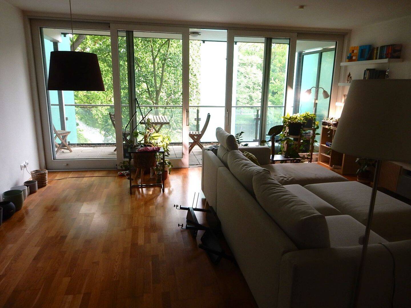 Schicke, helle + moderne 2-Zimmer-Wohnung mit Blick in die Wallanlagen – Bremen – Vorschaubild 2