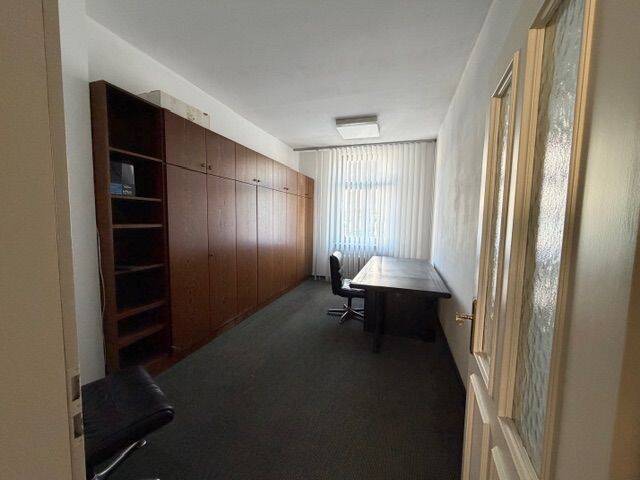 6-Zimmer-Eigentumswohnung im Jugendstilhaus, nahe Stadtpark, 90489 Nürnberg-Veilhof – Nürnberg – Vorschaubild 2