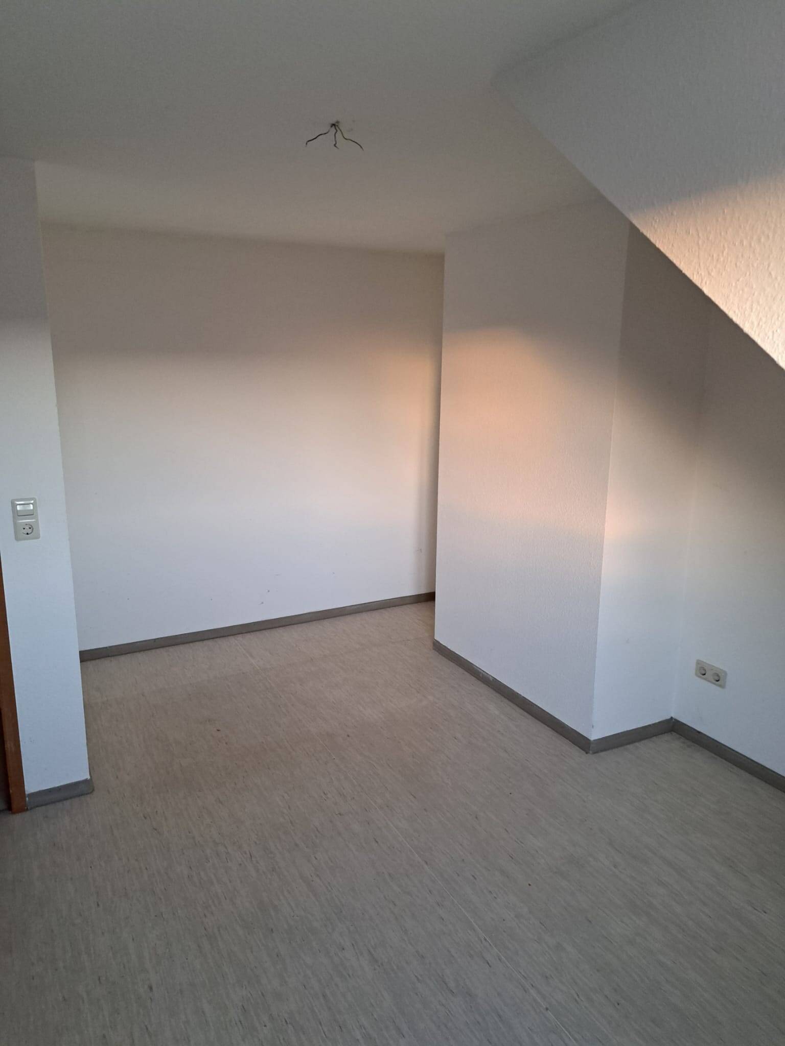 Schöne 2-Zimmer Dachgeschosswohnung