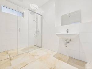 Helle 2 Zi.-Whg mit Balkon und Einbauküche – 92224 Amberg – Vorschaubild 4