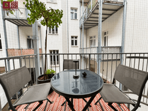 LOFT-LIEBE IM HINTERHAUS - AUSSERGEWÖHNLICH WOHNEN MITTEN IN FRANKFURT – 60329 Frankfurt am Main – Vorschaubild 3