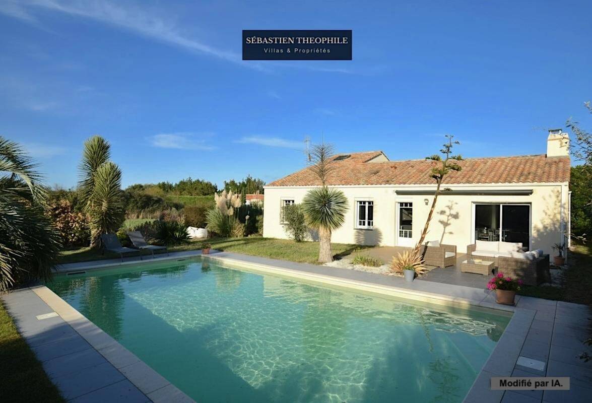 Maison 7 pièces 160 m² · au Fenouiller · 160 m² · 449 900 €