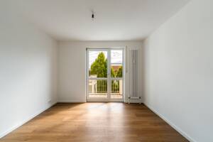 Kernsaniert, bezugsfrei, ruhig gelegen: Attraktive 3-Zimmer-Wohnung in München-Moosach – 80993 München – Vorschaubild 7