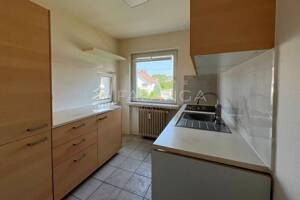 Falanga Immobilien - Charmante Wohnung mit Wohlfühlcharakter in 3-Parteienhaus in Wiesbaden! – 65199 Wiesbaden – Vorschaubild 3