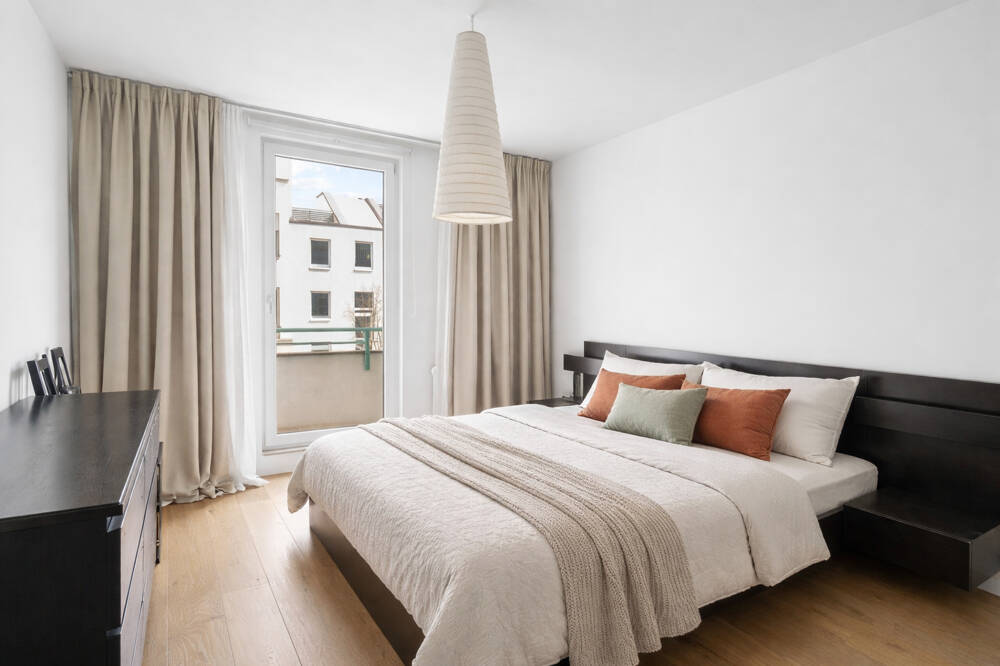 Moderne 4-Zimmer-Wohnung mit Balkon, Parkplatz und in zentraler Bestlage – Berlin – Vorschaubild 4