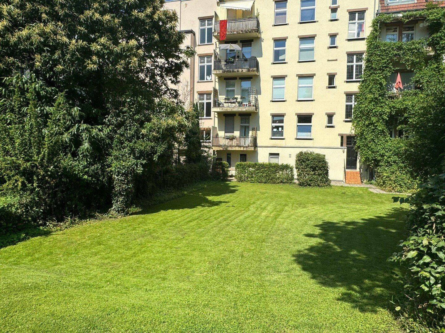 Im Staden: Ein exklusives Stadthaus mit 110 qm an gepflegter Privatstrasse – Saarbrücken – Vorschaubild 4