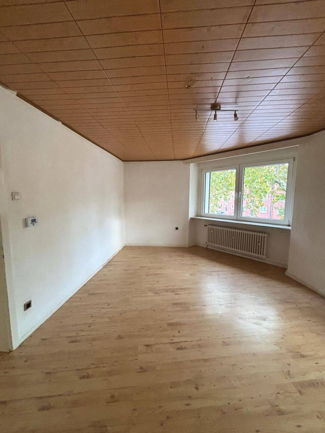 In der Nähe der Innenstadt zentral gemütliche 2,5 Zimmer Wohnung zu vermieten! – Gelsenkirchen – Vorschaubild 2