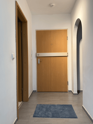 Weitblick bis zu den Alpen: Helle 3-Zimmer-Wohnung mit windgeschützter Loggia und Tiefgarage – 81737 München – Vorschaubild 7