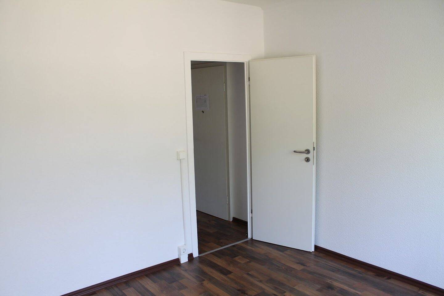 Schöne Wohnung in zentraler Lage – Chemnitz – Vorschaubild 4