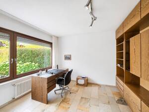 Freistehendes Einfamilienhaus mit schönem Garten in begehrter Lage von Stuttgart-Sillenbuch – 70619 Stuttgart – Vorschaubild 9