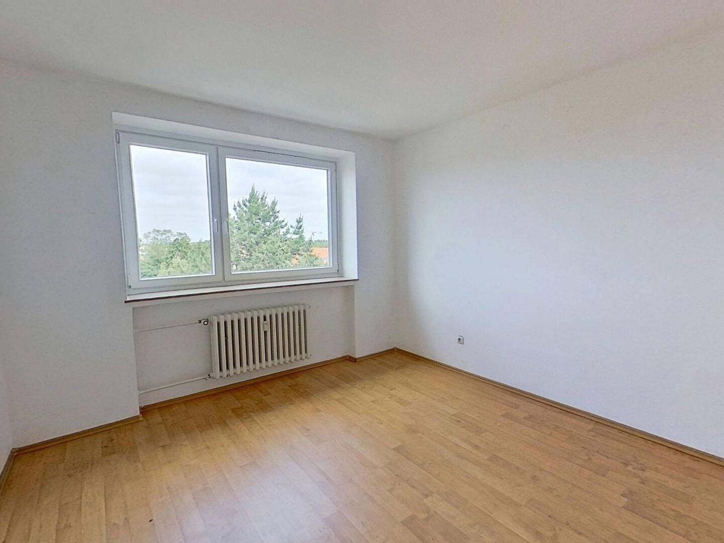 Große 2-Zimmer-Wohnung mit LOGGIA und EBK in St. Jürgen – Lübeck – Vorschaubild 4