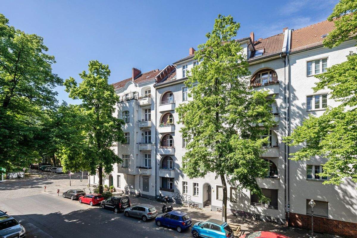 *Keine Sperrfrist* 2-Zimmer-Wohnung mit Balkon im Schillerkiez – Berlin – Bild 1 von 9