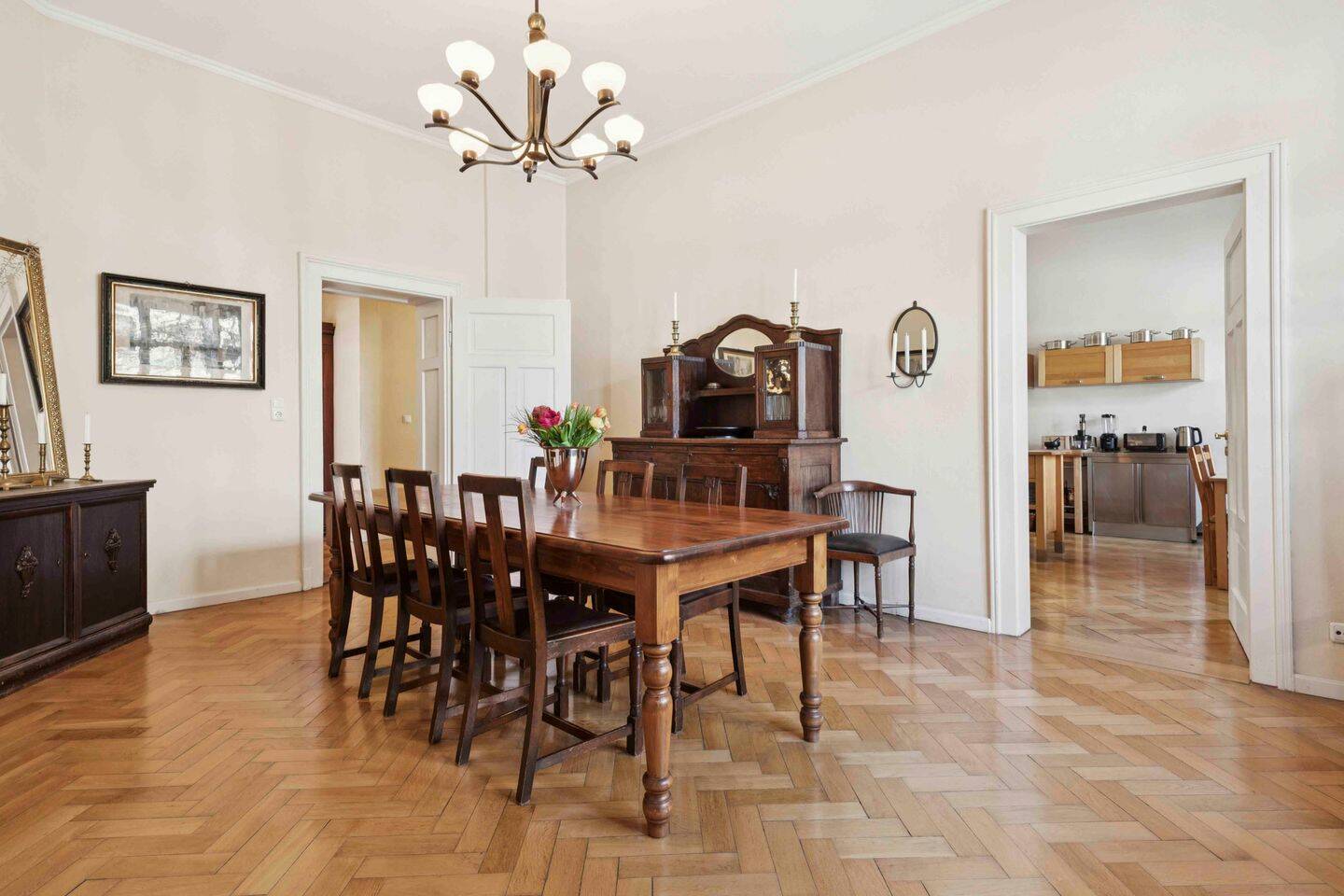 Architektonisches Highlight - luxuriöse Altbauwohnung im Herzen von Augsburg – Augsburg – Vorschaubild 7