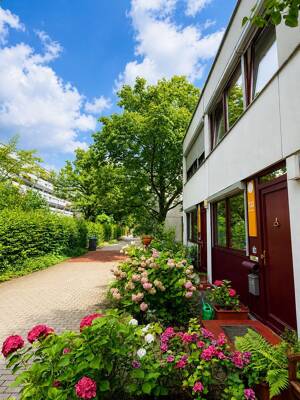 **RESERVIERT**|| Seltene Gelegenheit im Olympischen Dorf || Reihenmittelhaus mit Garten | – 80809 München – Vorschaubild 3