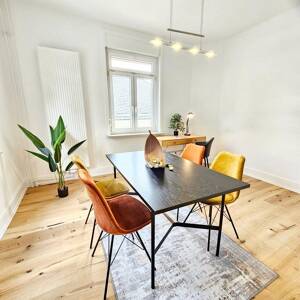 Über Frankfurts Dächern: 4-Zimmer-ETW mit Skylineblick, Balkon & Einbauküche - provisionsfrei – 60388 Frankfurt am Main – Vorschaubild 3