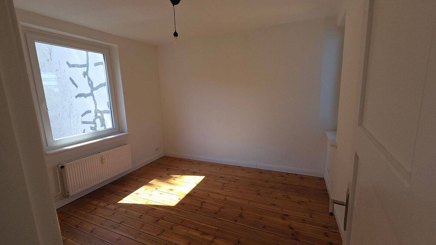 Renovierte 2-Zimmer-Wohnung mit Dielenboden in Hamburg-Nord – WG-geeignet – Hamburg – Vorschaubild 5