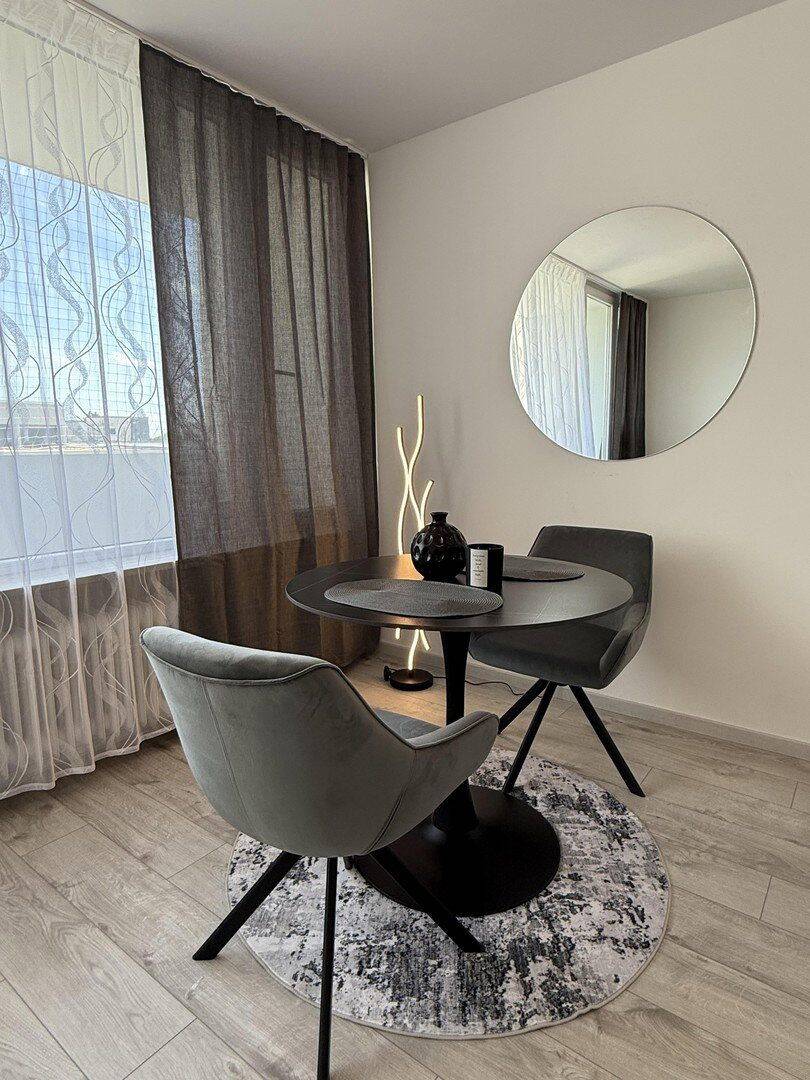 Apartment neu saniert und mobiliert – München – Vorschaubild 2