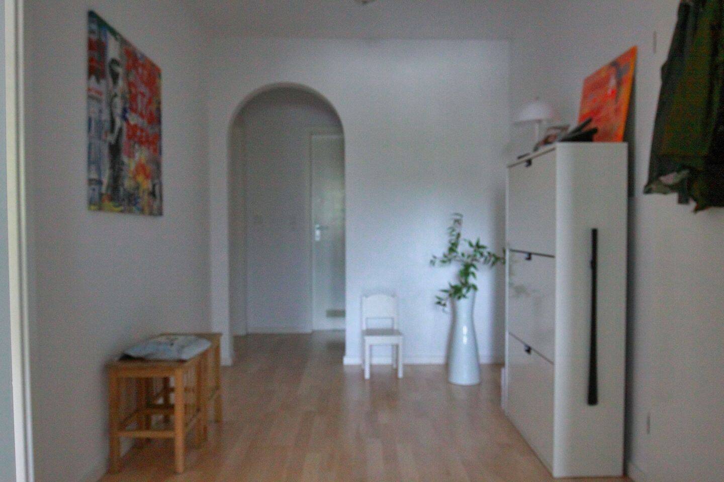Wohnen zwischen Natur und Stadt – provisionsfreie 2-Zimmer-Wohnung mit Balkon und Tiefgarage in Fürth-Burgfarrnbach – Fürth – Vorschaubild 4