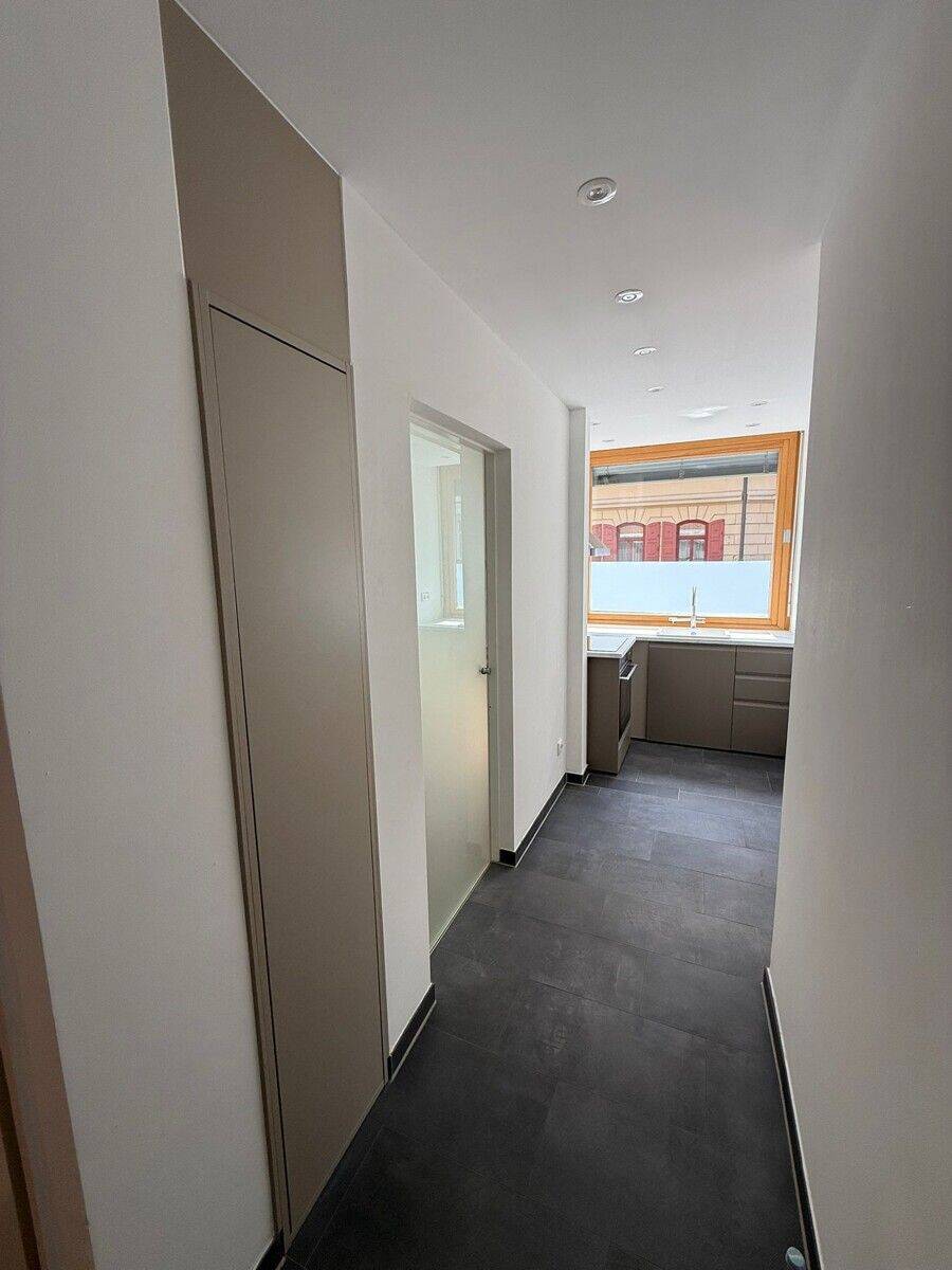 Am St.Anna-Platz: Sanierte und helle 1,5-Zimmer-Wohnung – München – Vorschaubild 7