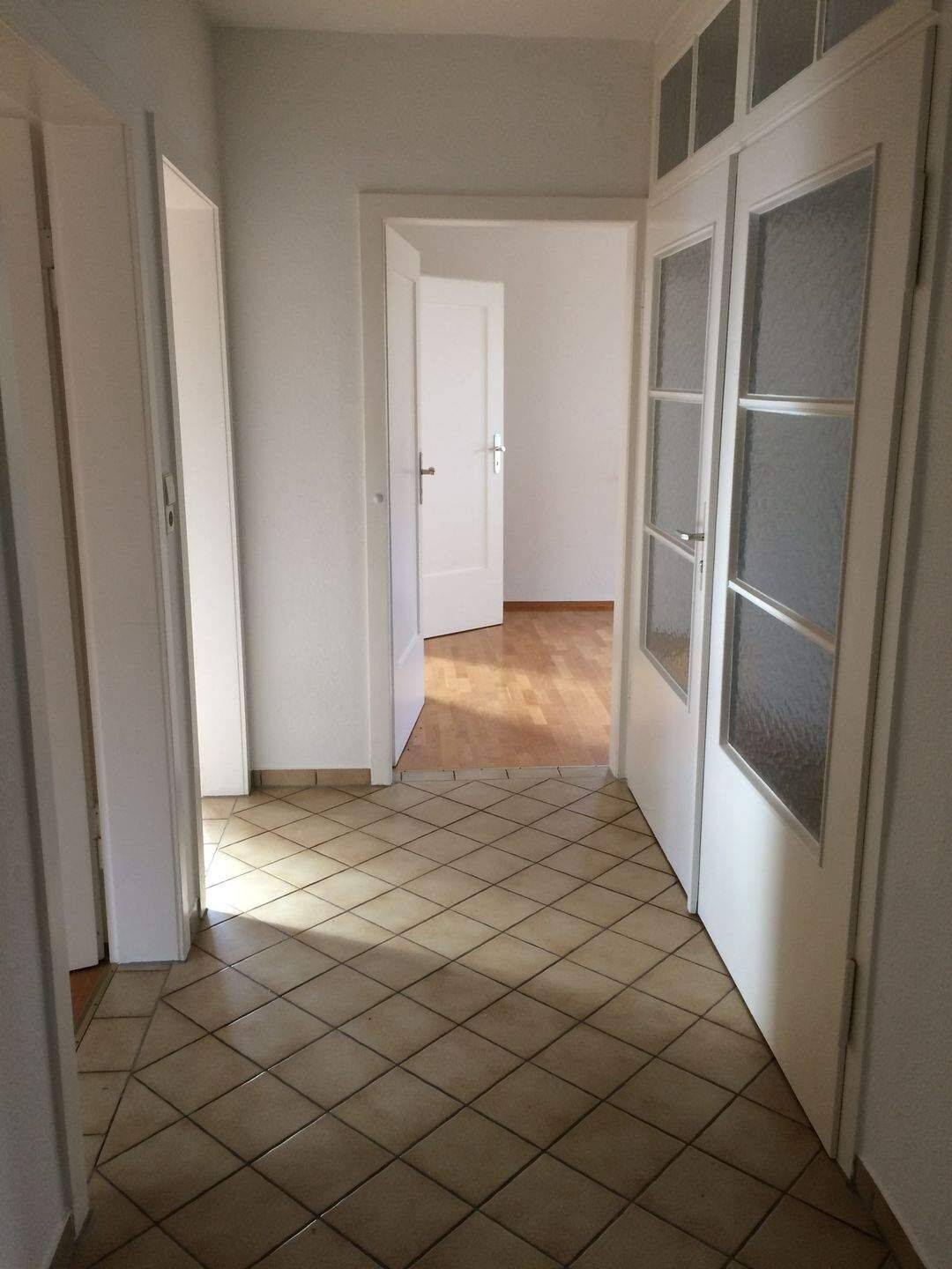 Schöne 3 Zimmer Erdgeschoss Wohnung mit Garten – Plochingen – Vorschaubild 5