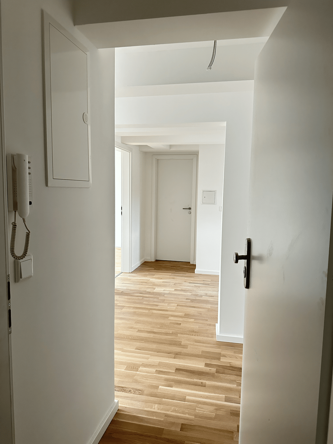 Kernsanierte Wohnung| 2 Zimmer | Einbauküche | Fußgängerzone