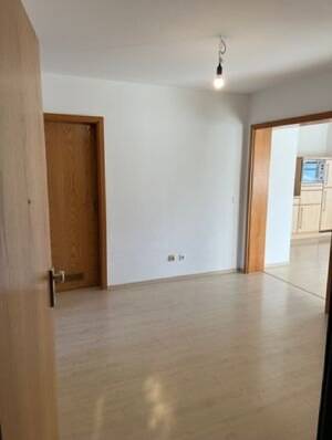 Helle 2-Zimmerwohnung – 90766 Fürth – Vorschaubild 3