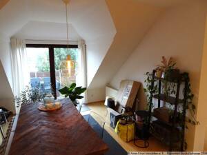 4-Zimmer-Dachgeschosswohnung mit Einbauküche, Balkon und PKW-Stellplatz in Oldenburg/ Eversten – 26131 Oldenburg – Vorschaubild 5
