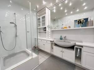 Exklusive 4-Zimmer-Wohnung in Bestlage von München-Bogenhausen, sofort verfügbar – 81927 München – Vorschaubild 9