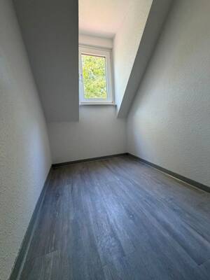 Besondere 2-Zimmer Dachgeschosswohnung mit Ausblick ins Grüne – 44357 Dortmund – Vorschaubild 8