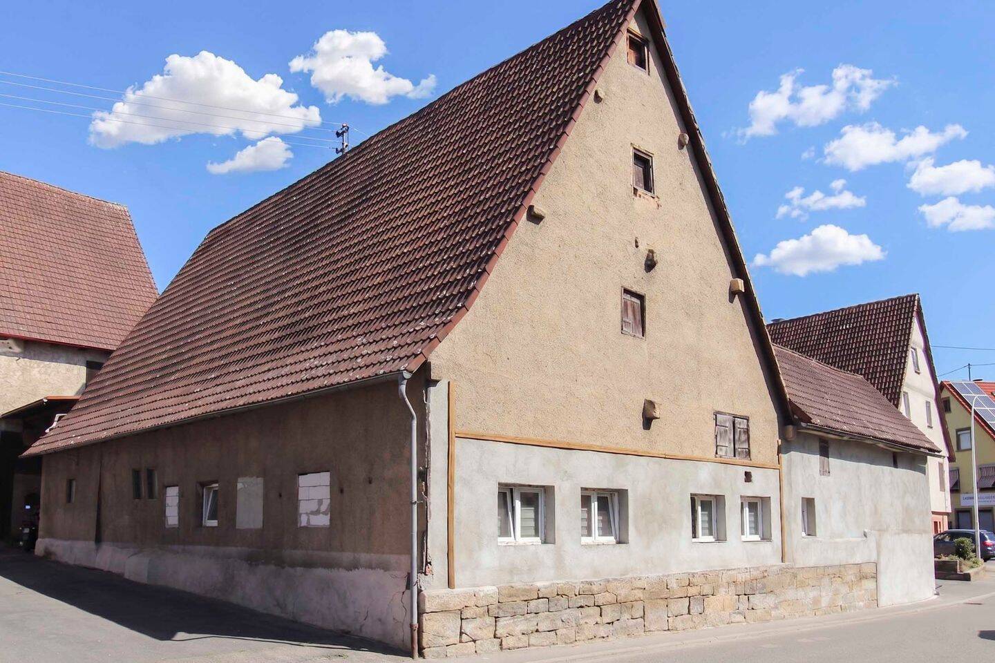 Neuwertiges Wohlfühl-Bauernhaus mit Loggia & Gewölbekeller in Brackenheim-Hausen – Brackenheim – Vorschaubild 2