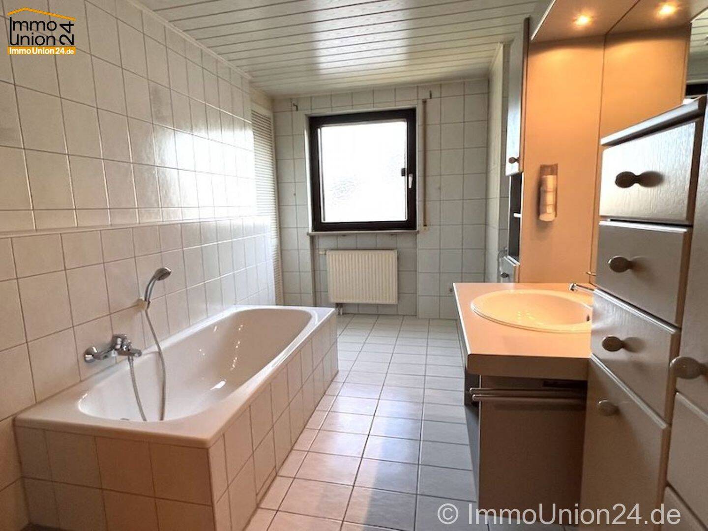 Gemütliches Zuhause mit 15 m² Dachterrasse und Grünblick in ruhiger Wohnlage mit Tiefgarage – Fürth – Vorschaubild 8