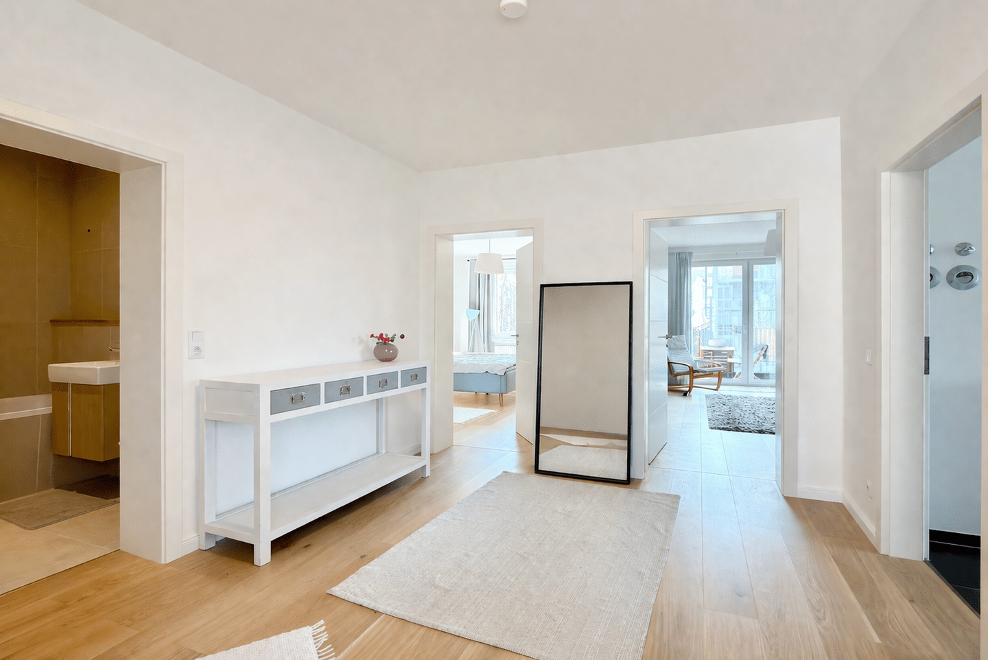 Moderne Wohnung mit Ausblick zum Verlieben! – Berlin – Vorschaubild 9