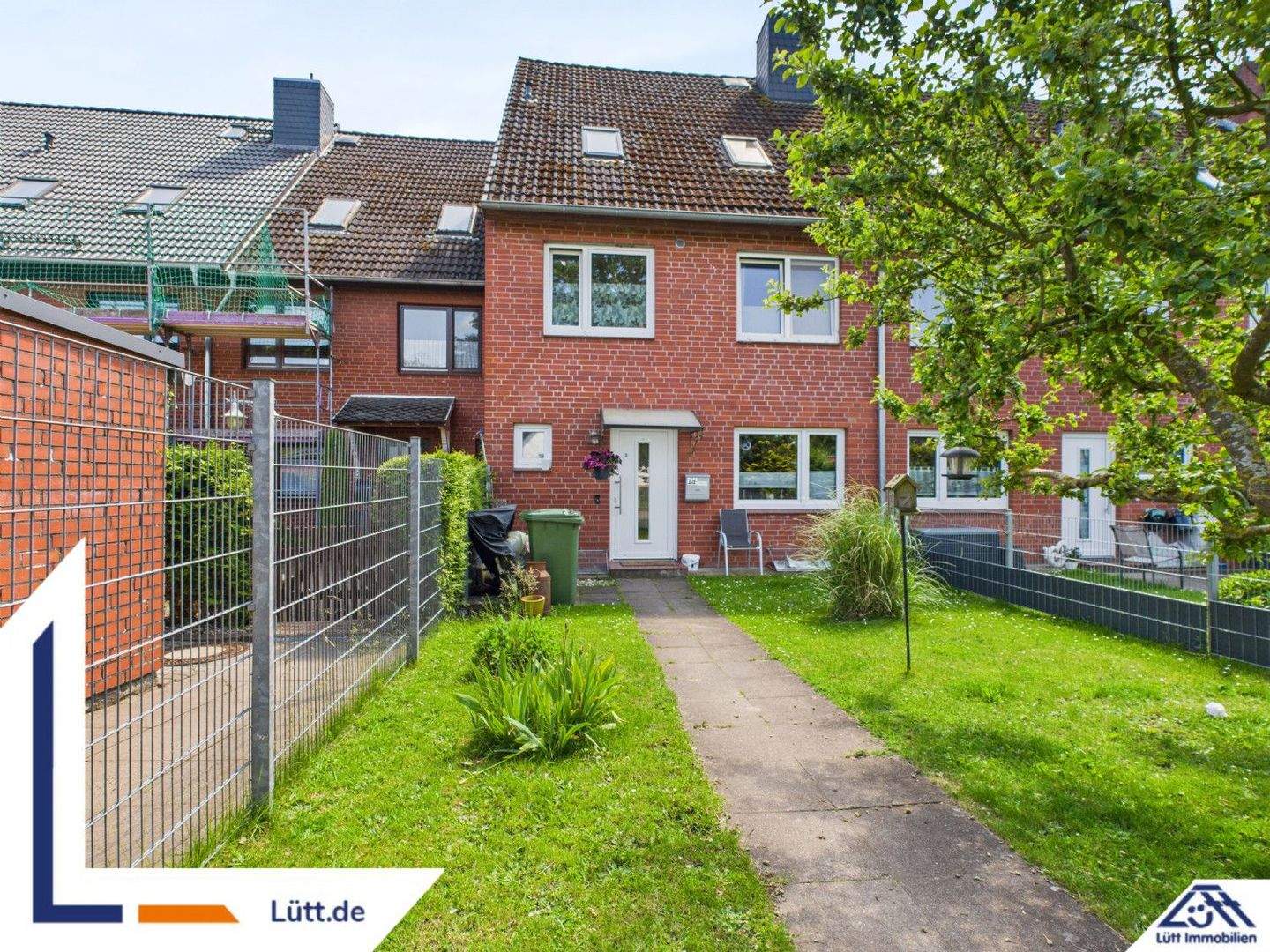 Reihenhaus zum Kauf in 24238 Selent | Lütt Immobilien Kiel | Provisionsfrei für Kaufende – Selent – Bild 1 von 9
