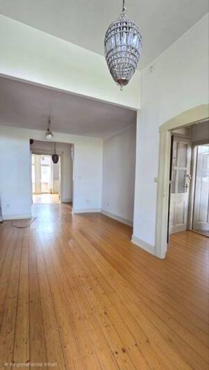 Frankfurt/Main - City, Nähe Oederweg und Eschenheimer Turm, großzügige und klassische 5 Zimmer Altbau-Wohnung mit einzigartiger, 70 qm großer Terrasse – 60313 Frankfurt am Main – Vorschaubild 3