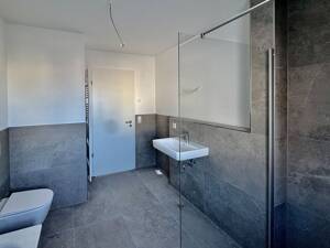 Drei-Zimmerwohnung mit Balkon, Gäste-WC und viel Platz für den eigenen Wohntraum – 63071 Offenbach am Main – Vorschaubild 8