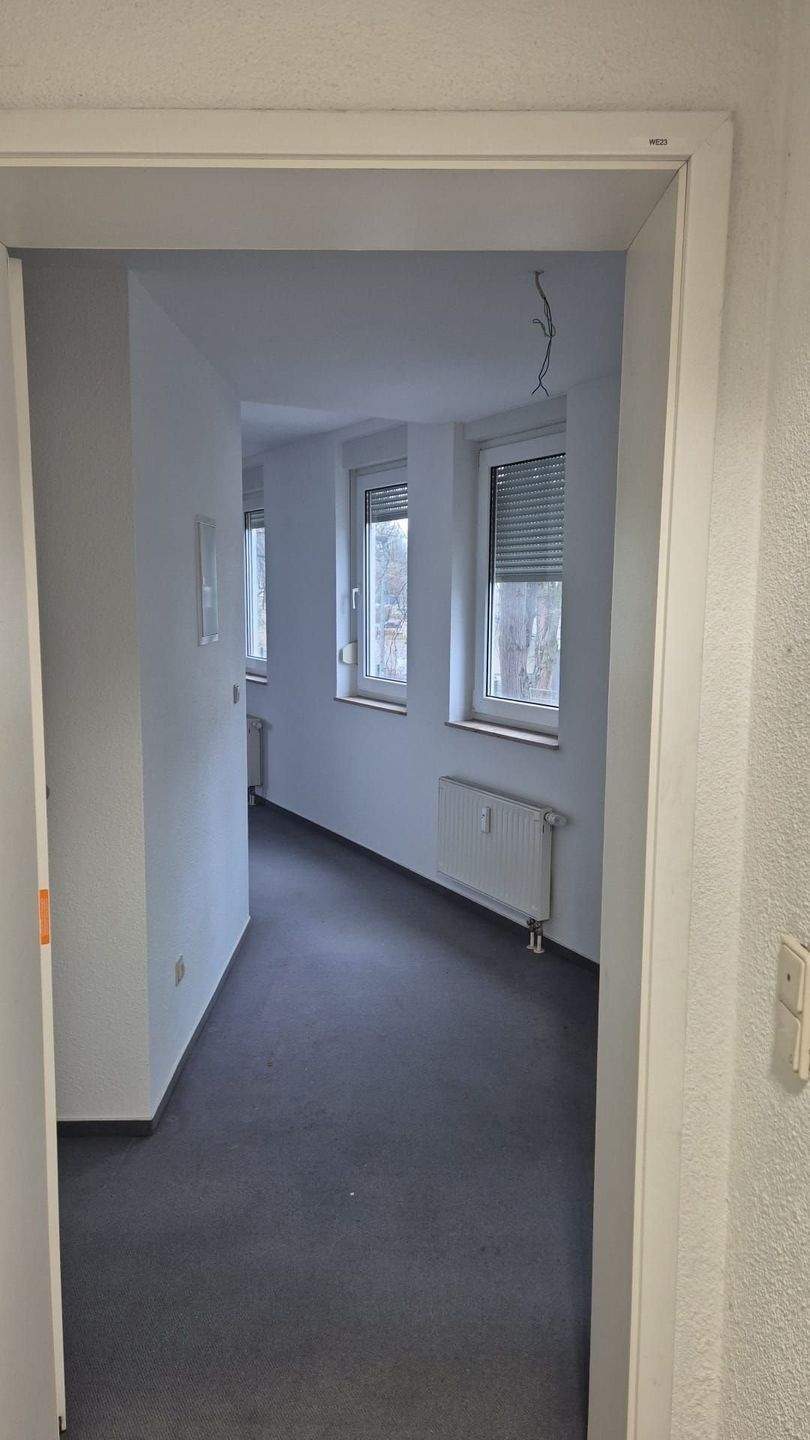 3-Raum-Wohnung mal anders mit Loggia, Fahrstuhl – Chemnitz – Vorschaubild 5