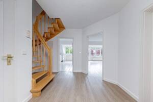Freie 3-Zimmer-Maisonette-Wohnung mit Südbalkon in Rissen – 22559 Hamburg – Vorschaubild 4