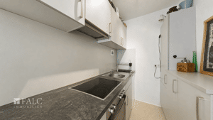 Helles 1-Zimmer-Apartment mit großem Südwestbalkon in Köln-Sülz - Erbbaurecht – 50939 Köln – Vorschaubild 4