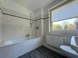 Helle 2 Zimmerwohnung mit großem Balkon und Garage in Farmsen-Berne – 22159 Hamburg – Vorschaubild 5