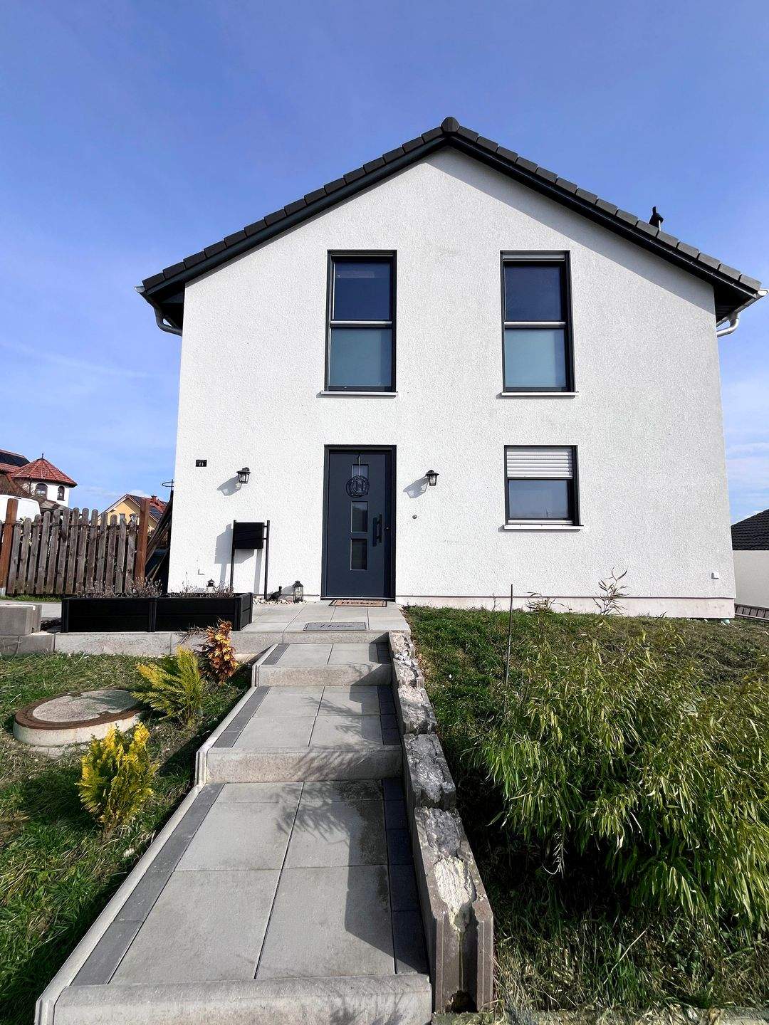 Familienfreundliches Haus mit Terrasse und großem Garten in Wachenroth – Wachenroth – Vorschaubild 2