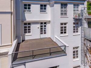 Moderne Wohnung mit großzügigem Südbalkon