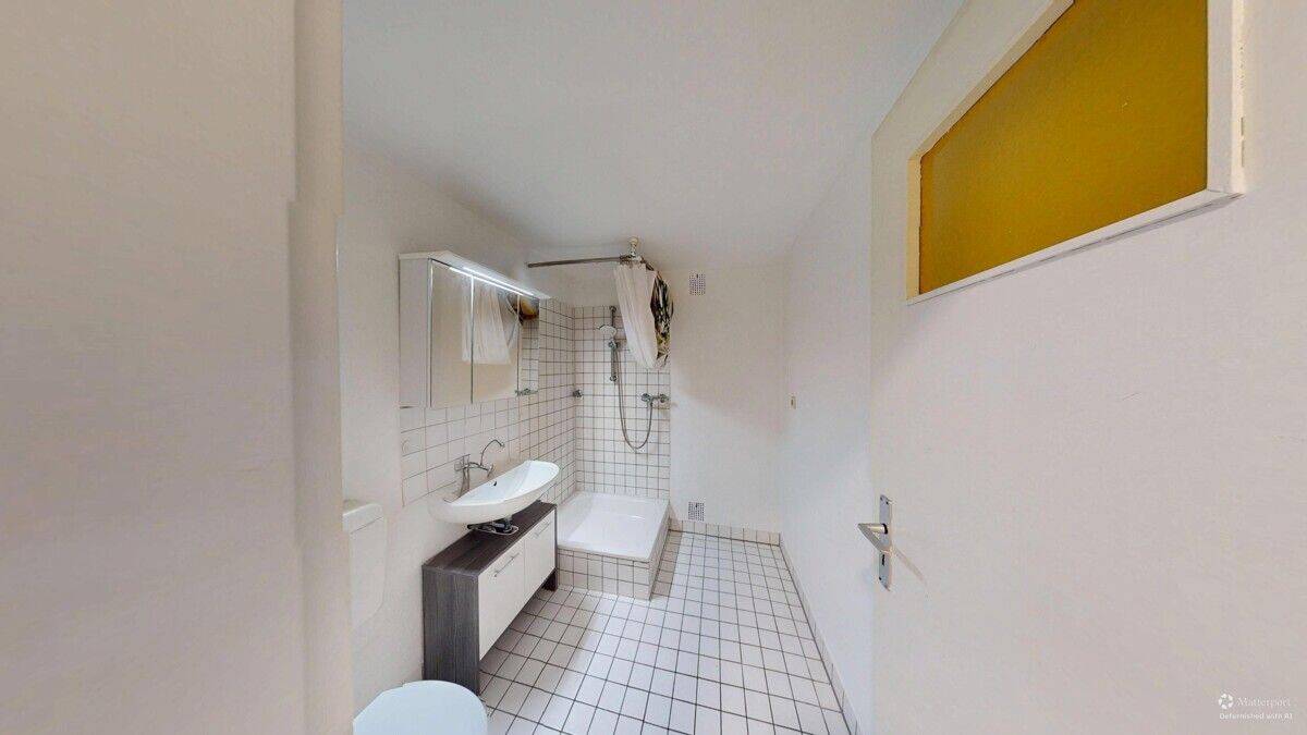 DIREKT AM BURGPLATZ - GEMÜTLICHES APARTMENT MIT EINBAUKÜCHE – Düsseldorf – Vorschaubild 7
