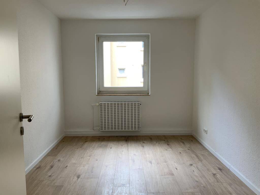 Charmante 3-Zimmer-Etagenwohnung in Gelsenkirchen Vielfältiges Wohnerlebnis auf 67,17 m² – Gelsenkirchen – Vorschaubild 6
