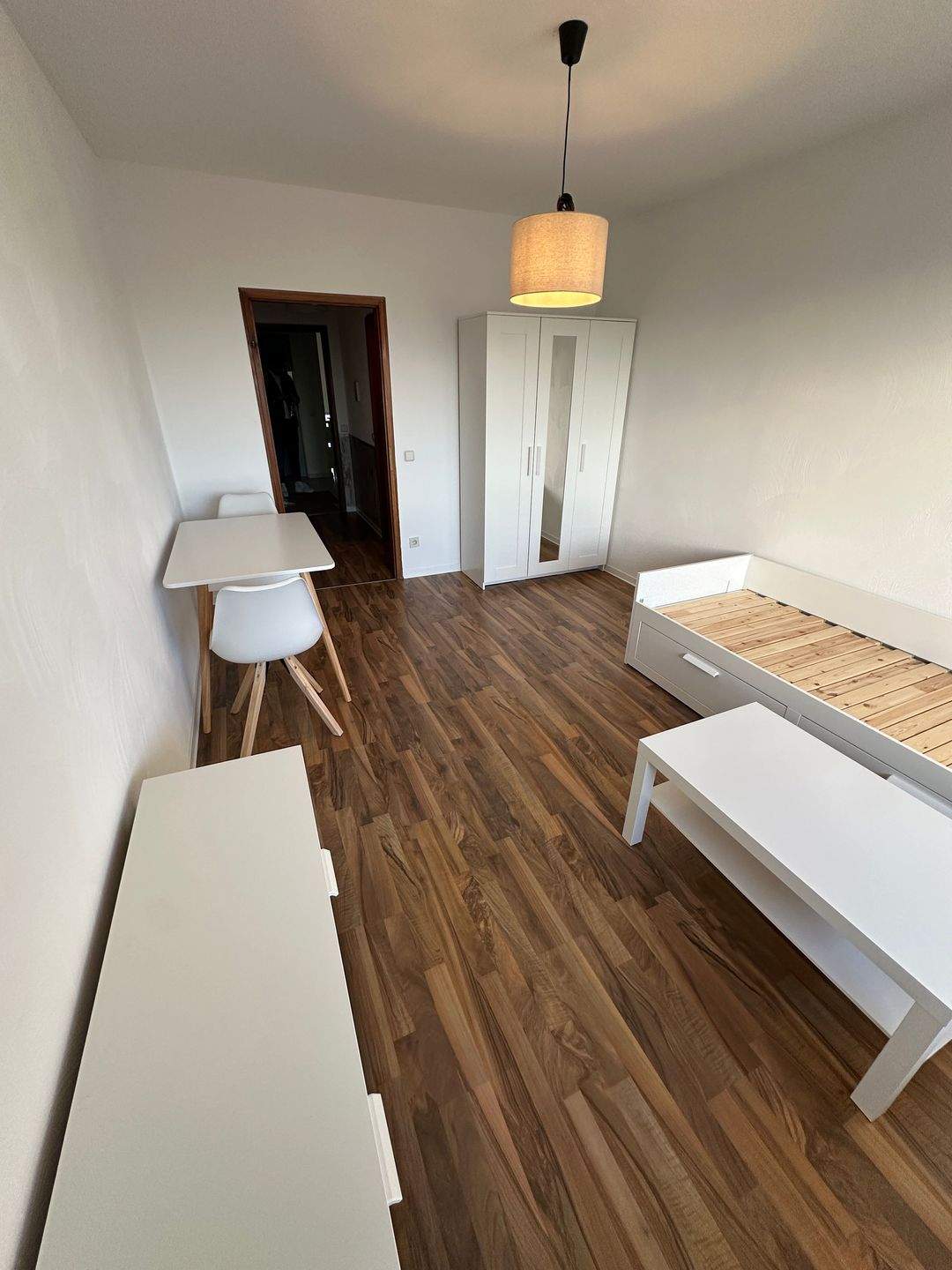 Sbr.- Dudweiler * 1 ZKB * kompl. möbliert * Balkon mit toller Aussicht * – Saarbrücken – Vorschaubild 4