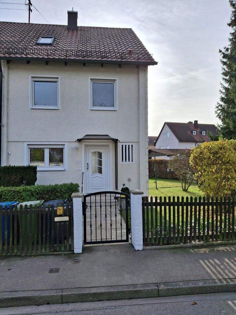 Kernsaniertes Reiheneckhaus mit Garten - ruhige, zentrumsnahe Lage Ingolstadt-Nord – Ingolstadt – Bild 1 von 9