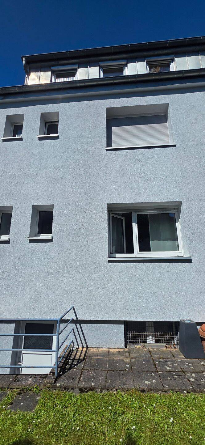 gut geschnittene 3-Zi.- DG- Wohnung in begehrter Wohnlage – Stuttgart – Vorschaubild 3