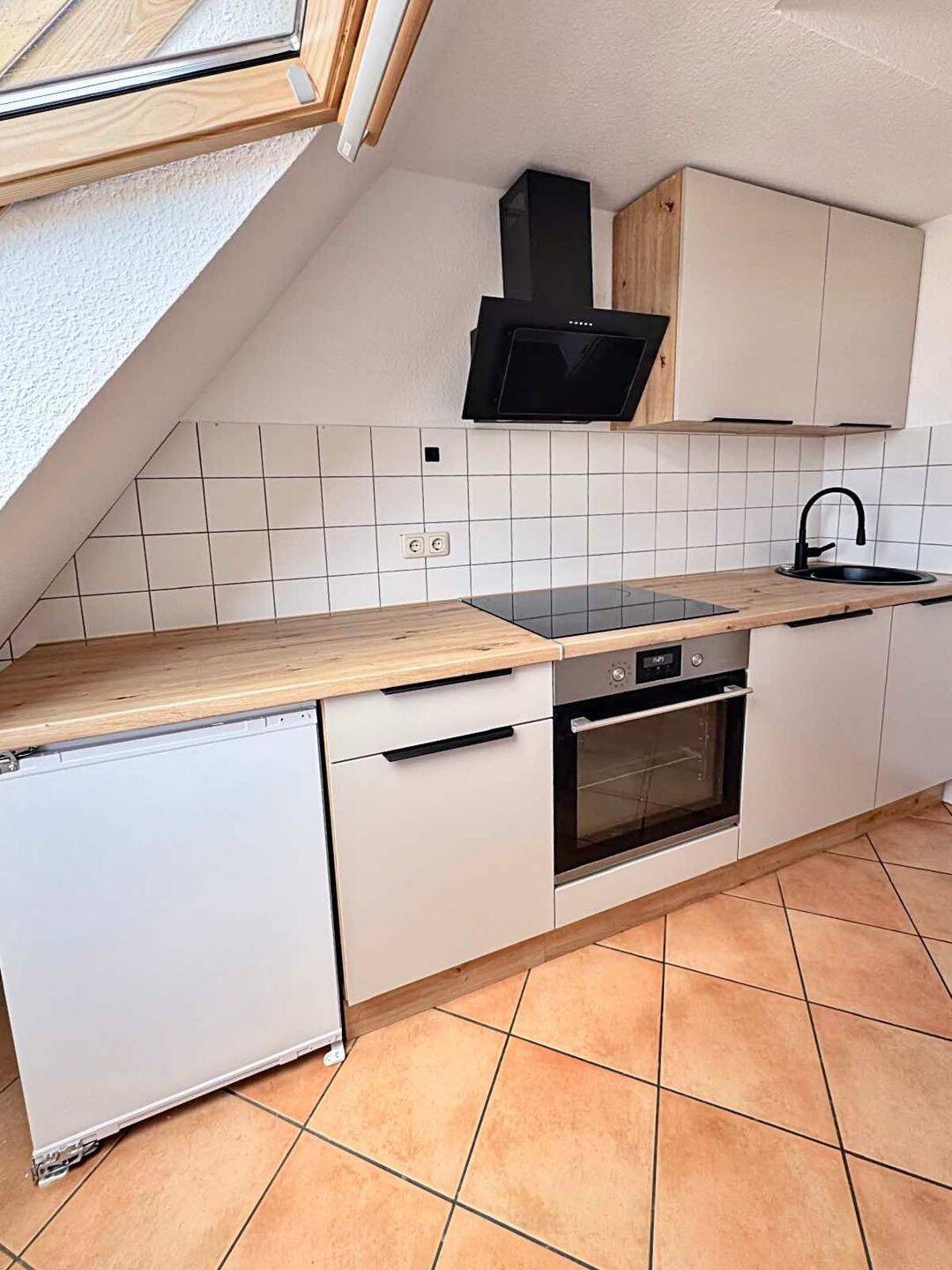 Elegante 3-Zimmer-DG-Wohnung in Südfriedhof, Kiel – Kiel – Vorschaubild 4